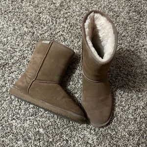 Bearpaw boots